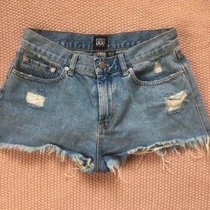 BDG high waisted jean shorts size 29